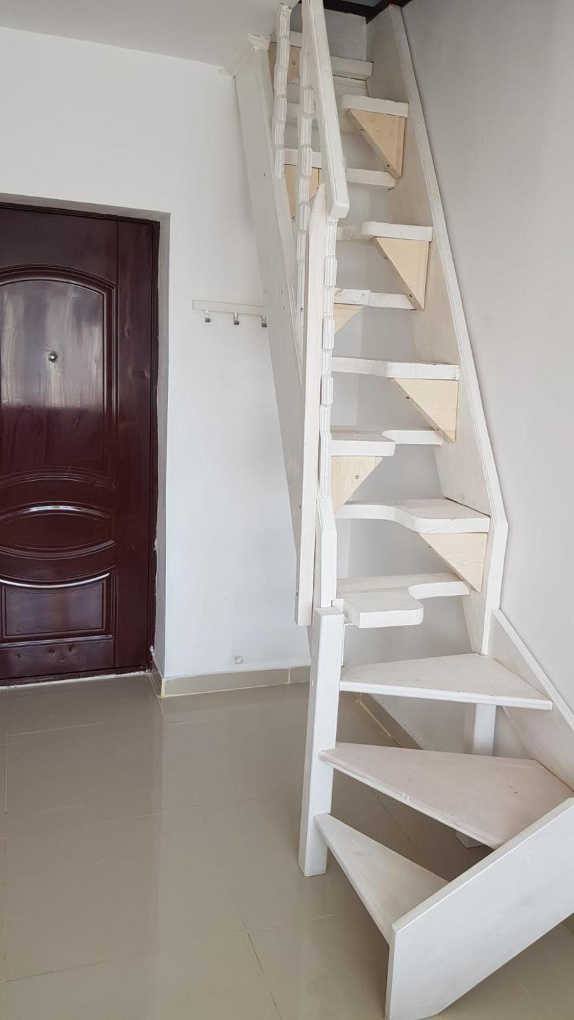 Cosy 2 Bedroom In New Town *